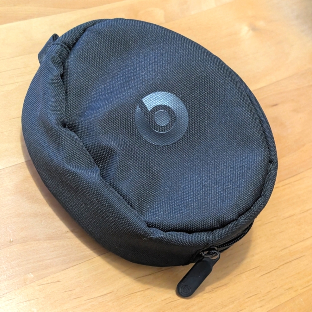Beat By Dre Small Zipper Pouch Soft Case